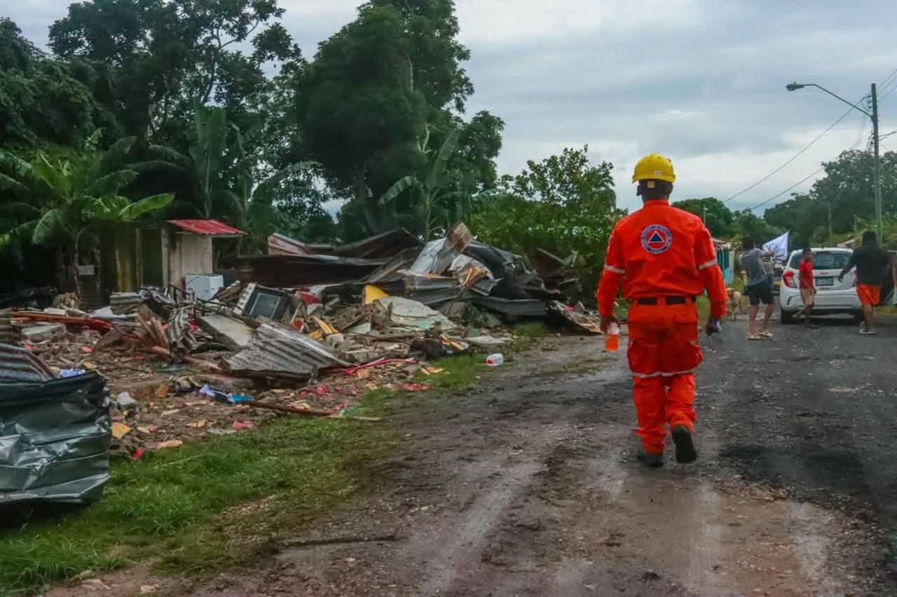 A polgári védelem munkatársai felmérik a helyzetet a panamai Coclé tartományban 2026. október 13-án. | Fotó: SINAPROC Panama